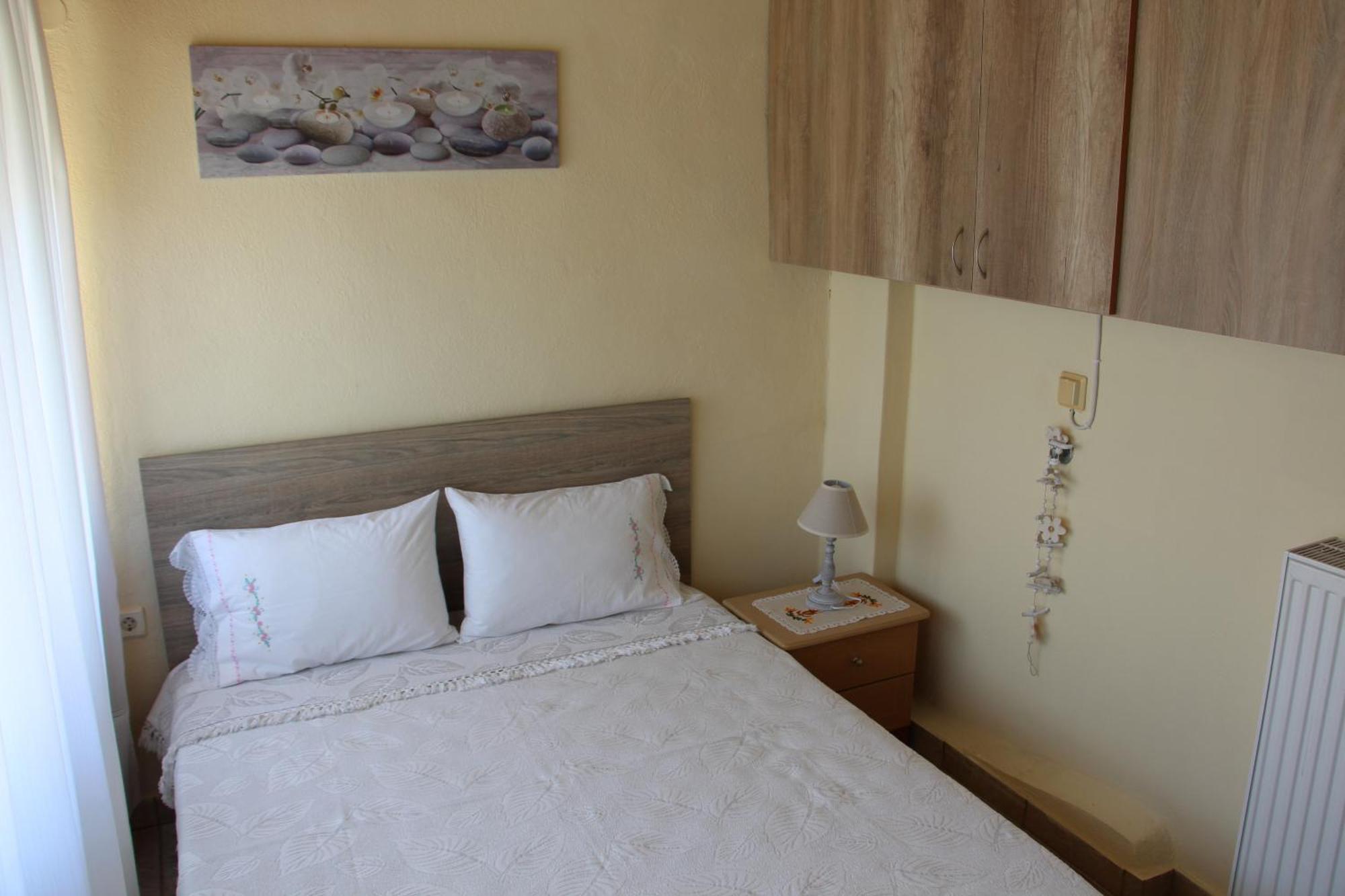 Matina'S Apartments Prinos  Phòng bức ảnh