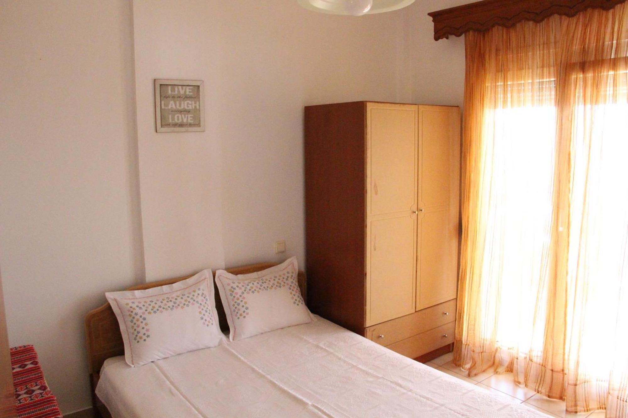 Matina'S Apartments Prinos  Phòng bức ảnh