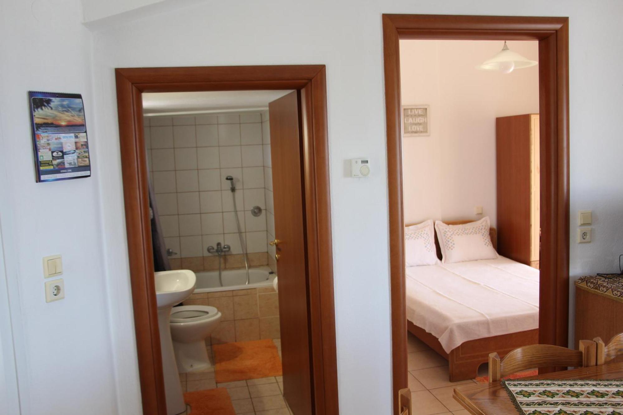 Matina'S Apartments Prinos  Phòng bức ảnh