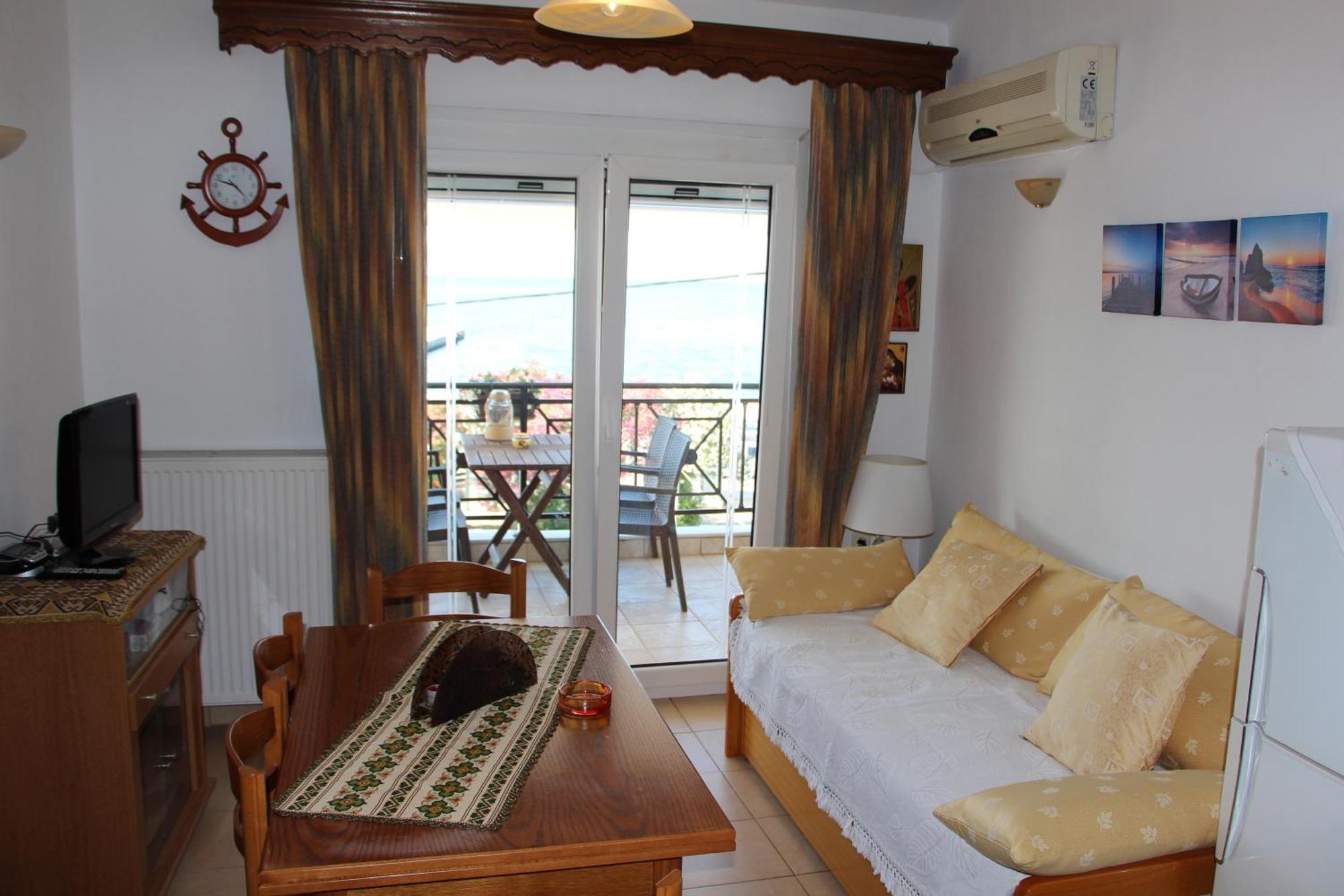 Matina'S Apartments Prinos  Phòng bức ảnh
